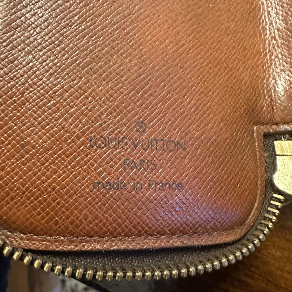 Authentic Vintage Louis Vuitton Zip Around Keyholder. Rare - Picture 7 of 10